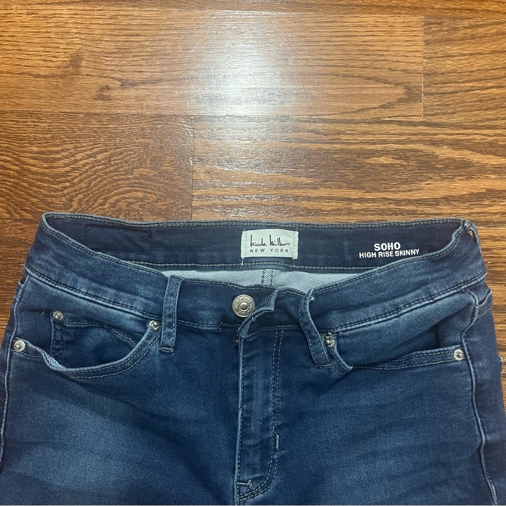 blue skinny jeans, gently worn, in great condition!